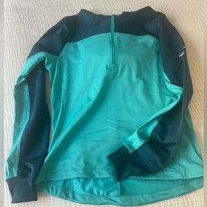 Nike Dri Fit Pullover